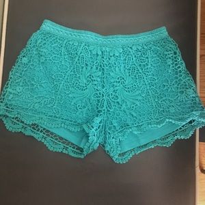 Women’s Extra Small Blue Crochet Shorts